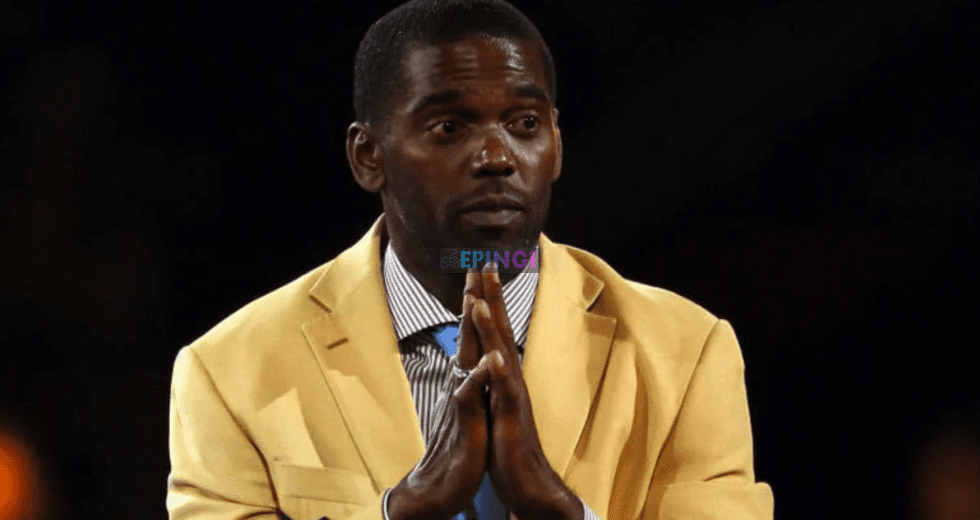 Randy Moss Takes a Break from ESPN